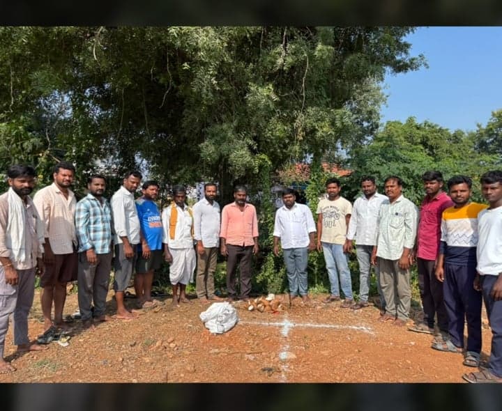 కాద్లూర్లో మహిళా భవనానికి శంకుస్థాపన - Udayam