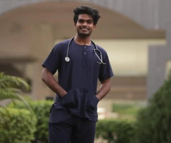 అధికారుల నిర్లక్ష్యానికి యువ వైద్యుడు మృతి - Udayam Digital