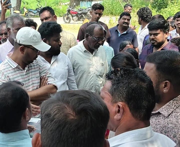 కోమటిపల్లి ఫ్లై ఓవర్ నిర్మాణంపై పరిశీలన - Udayam