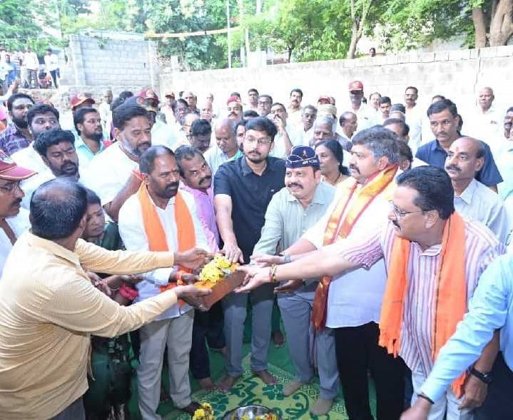 జిల్లాలో అభివృద్ధి పనులకు శ్రీకారం - Udayam