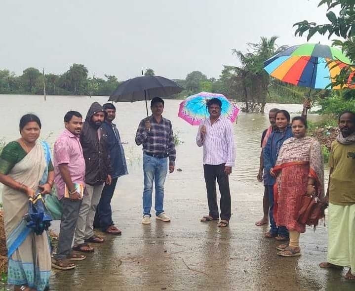 టెక్కలిలో 1,800 హెక్టార్లలో పంట నష్టం - Udayam