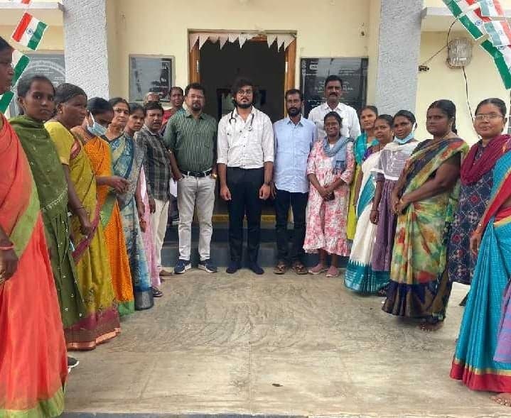 వెంకటాపురంలో 50 మందికి ఉచిత వైద్య పరీక్షలు - Udayam