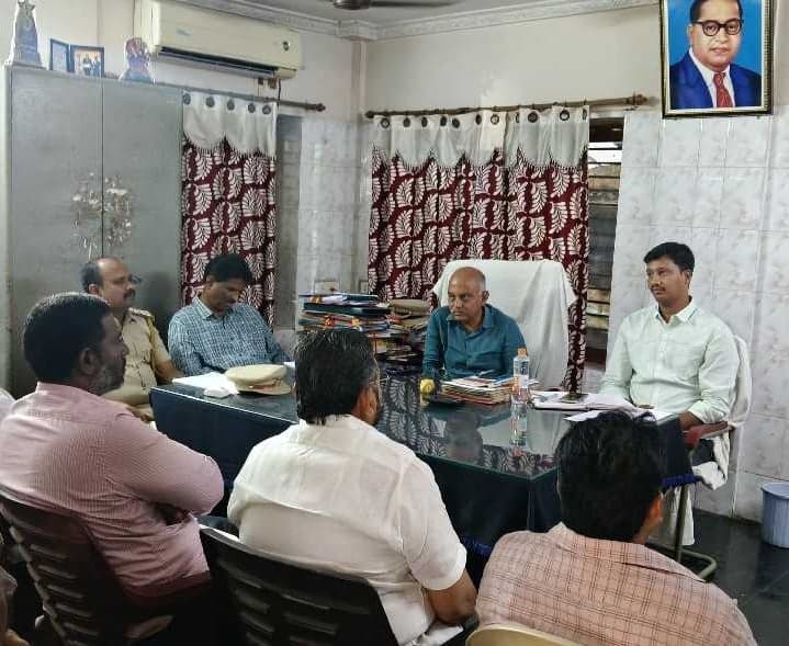 మద్యం షాపుల దరఖాస్తులపై అవగాహన - Udayam