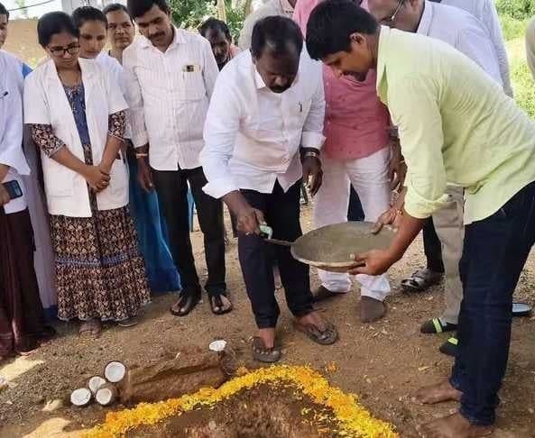 ఏ.కొండూరులో హెల్త్ క్లినిక్లకు శంకుస్థాపన - Udayam