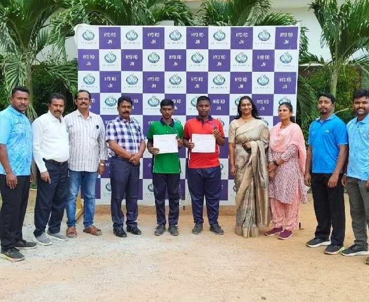 రాష్ట్రస్థాయి బాక్సింగ్లో జనగామ విద్యార్థులకు పతకాలు - Udayam