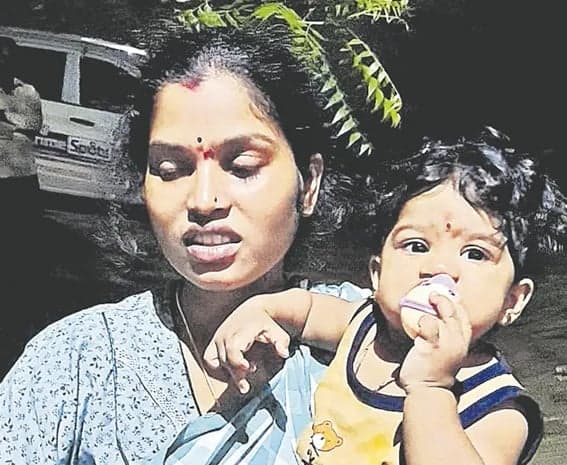 గుంతకల్లులో పసిపాప గొంతుపై కత్తిపెట్టి దోపిడీ - Udayam