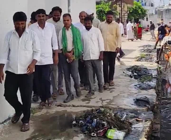 మక్తల్లో పారిశుద్ధ్య పనులు ప్రారంభం