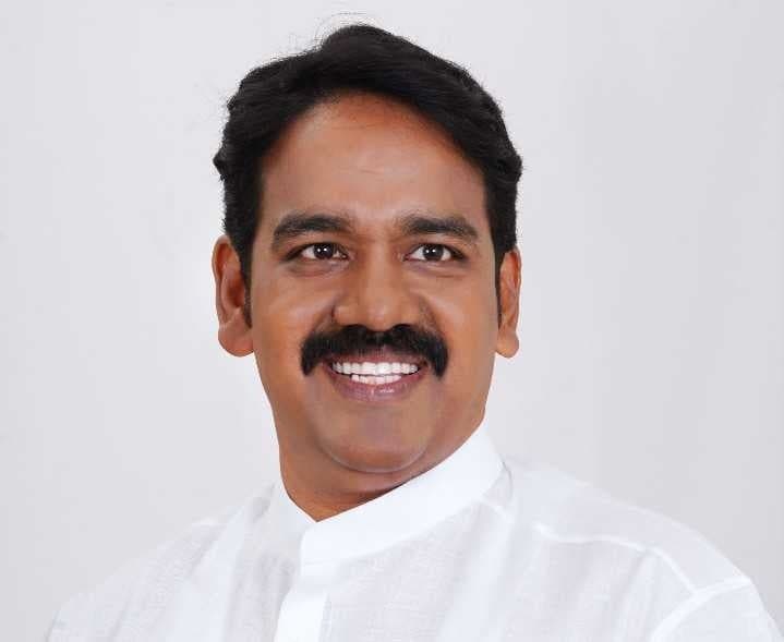 అఫిడవిట్లోనే ఆస్తుల వివరాలు: ఎమ్మెల్సీ - Udayam