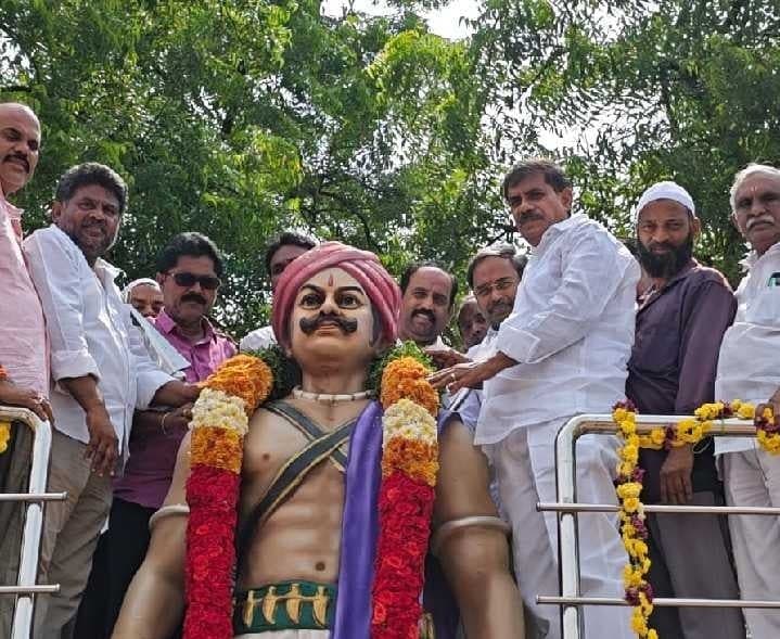 కోడూరులో వడ్డె ఓబన్నకు నివాళులు - Udayam