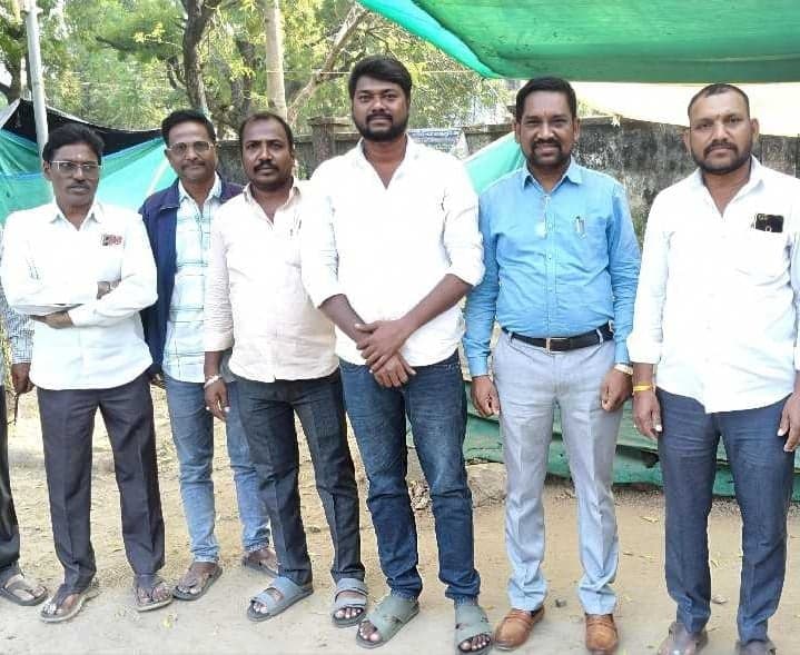 అనిల్కుమార్కు ఎమ్మెల్సీ పదవి ఇవ్వాలి - Udayam
