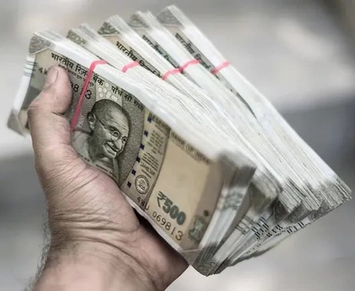 విద్యార్థులకు గుడ్ న్యూస్.. రూ.400 కోట్లు విడుదల - Udayam Digital