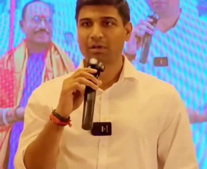 ఆన్లైన్ వ్యాపారంపై అవగాహన పెంచుకోవాలి - Udayam