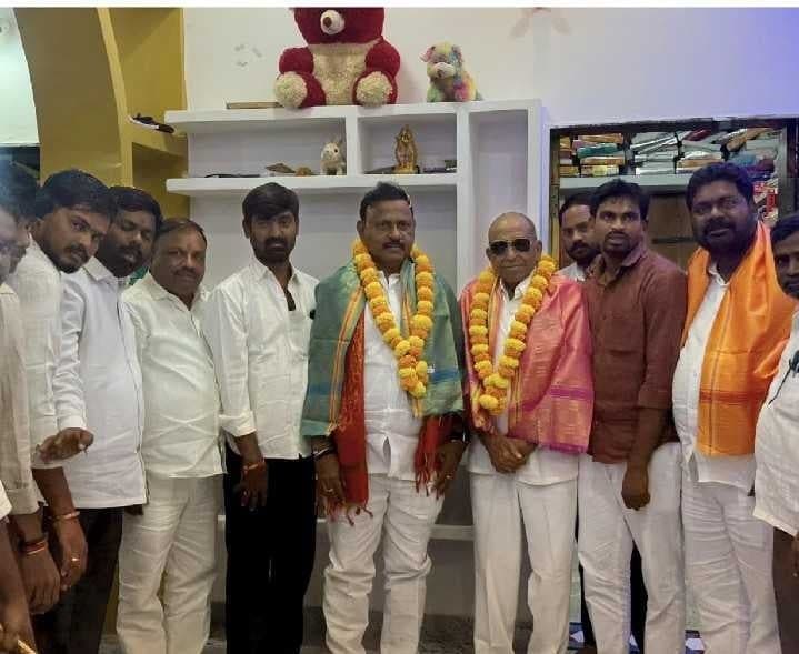 ఇందిరమ్మ ఇంట్లో లబ్ధిదారుల గృహప్రవేశం - Udayam