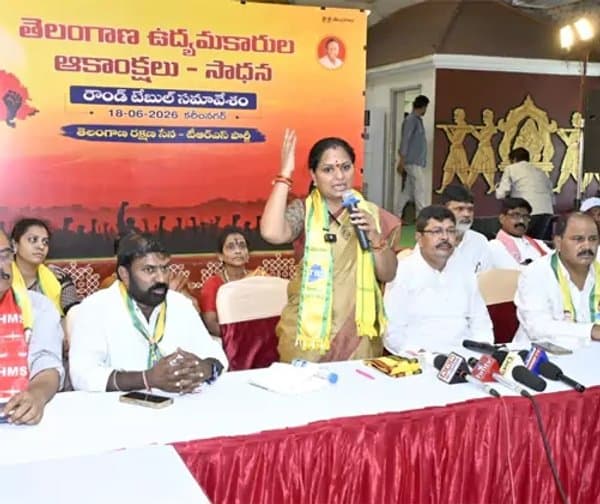 పవన్ కల్యాణ్పై కేసు ఎందుకు పెట్టలేదు?