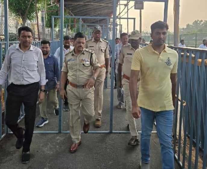 విజయవాడలో దసరా ఏర్పాట్ల పరిశీలన - Udayam