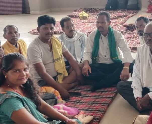 జాతీయ ఆదివాసీ సెమినార్కు అల్లూరి నేతలు - Udayam