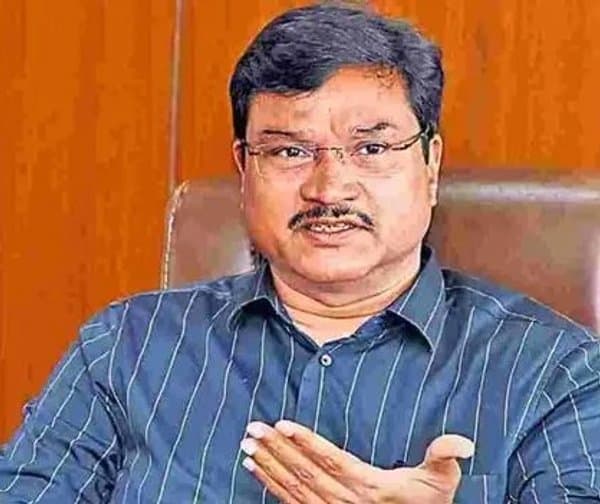 హైడ్రా కమిషనర్ రంగనాథ్ తీరుపై హైకోర్టు ఫైర్ - Udayam Digital