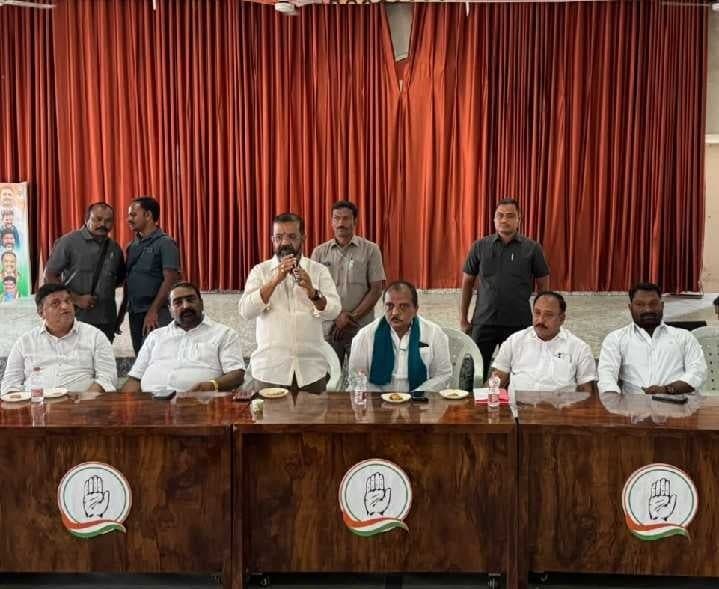 ఎమ్మెల్సీ ఎన్నికలపై కాంగ్రెస్ సన్నాహక సమావేశం - Udayam
