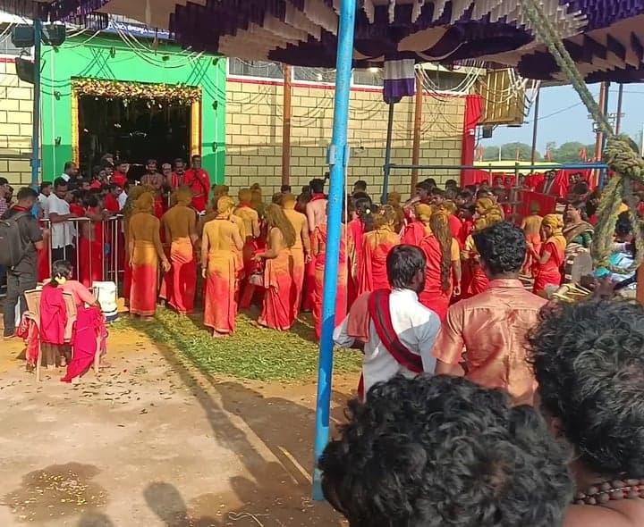 అంబాత్రయ ఆశ్రమంలో శరన్నవరాత్రి జాతర - Udayam