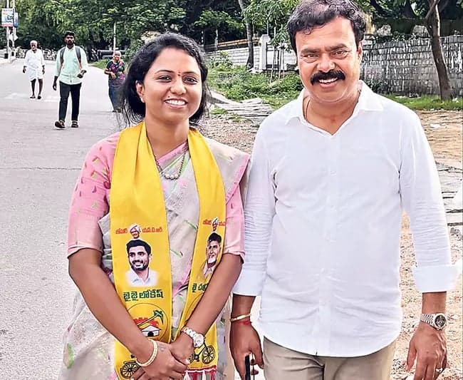 జడ్పీటీసీ అభ్యర్థికి భారీ ఆస్తులు - Udayam