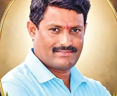 ప్రాణం తీసిన ఆన్లైన్ గేమ్ - Udayam