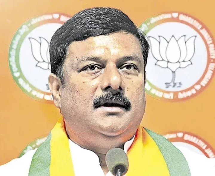 విదేశీ టూర్లపై బీజేపీ విమర్శ - Udayam Digital