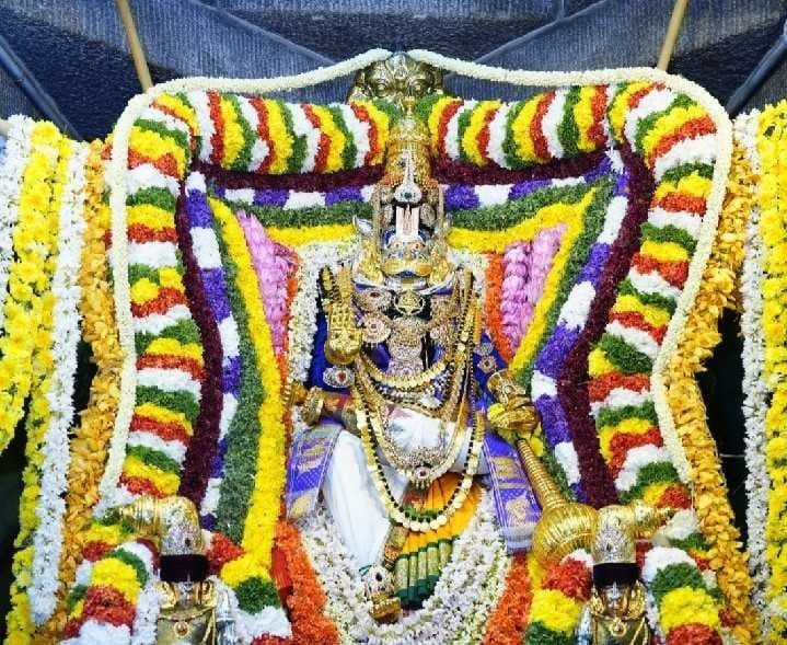 కదిరిలో నృసింహ స్వామి అలంకరణ - Udayam