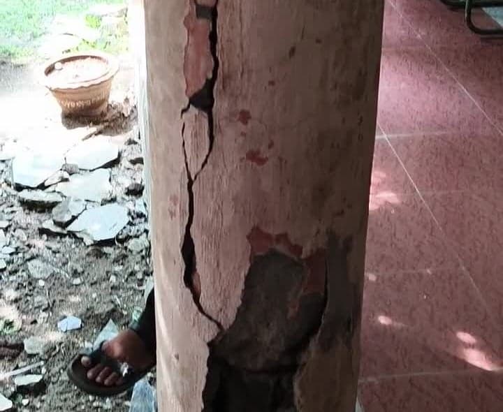 శిథిలావస్థలో రోలుగుంట నామినేషన్ కేంద్రం - Udayam