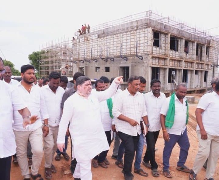 యంగ్ ఇండియా స్కూల్ పనుల పరిశీలన - Udayam Digital