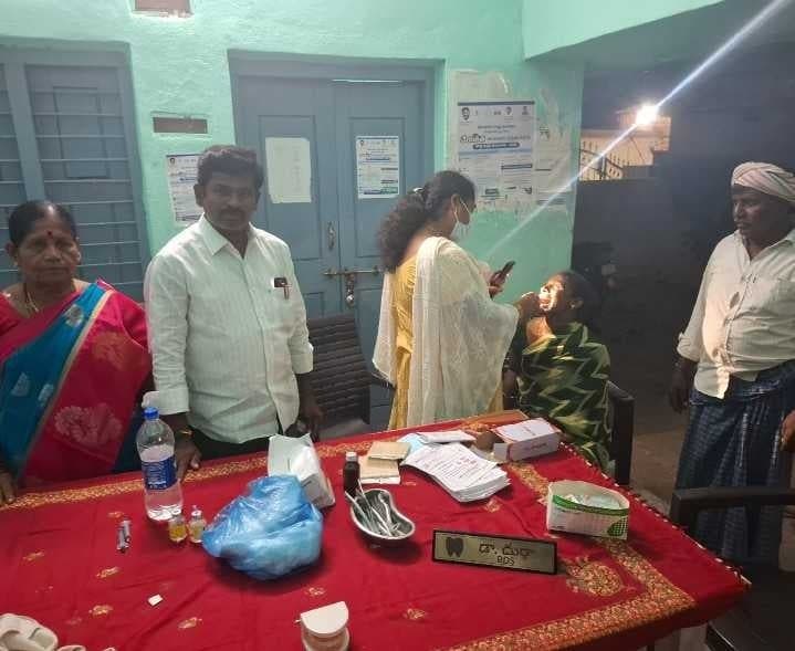 చలకుర్తిలో ఉచిత దంత వైద్య శిబిరం - Udayam