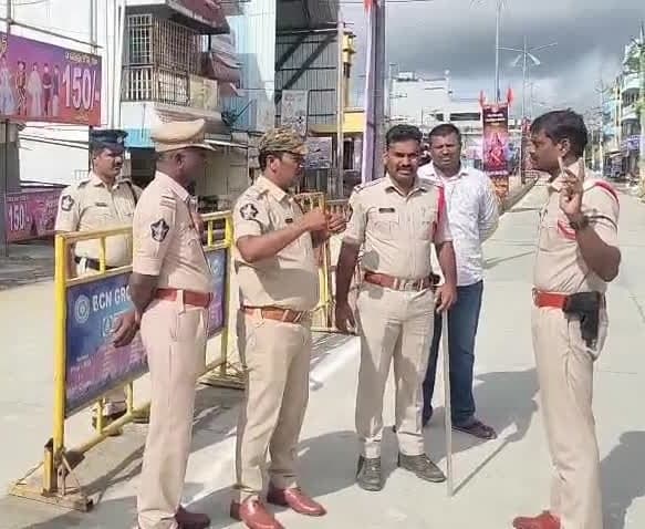 కుప్పంలో నామినేషన్లకు గట్టి పోలీసు భద్రత - Udayam