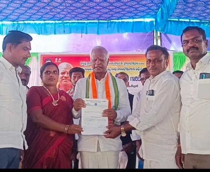 గూడూరు- సూరారం క్రాస్ డబుల్ రోడ్డుకు వినతి - Udayam