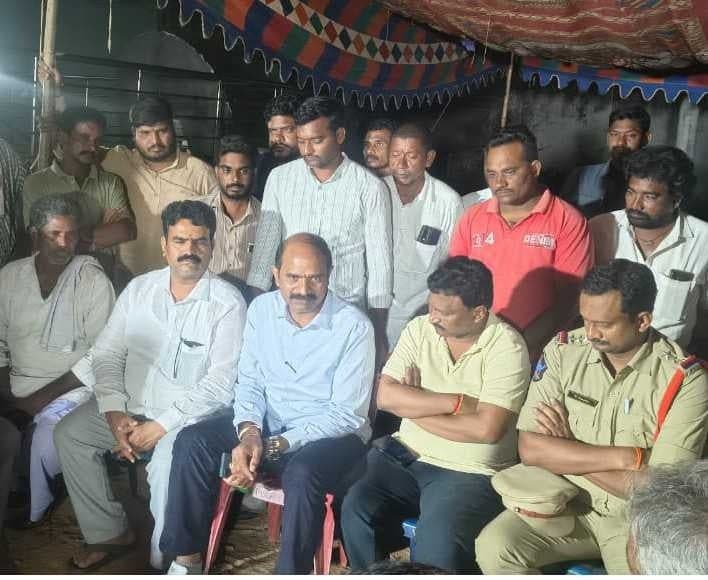 మైనింగ్కు వ్యతిరేకంగా ఎంపీ హామీ - Udayam