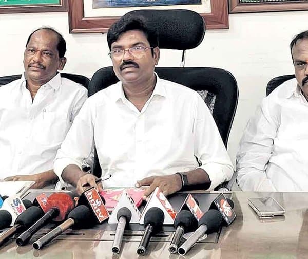 రైతు సమస్యలపై రసమయి బాలకిషన్ ధ్వజం - Udayam Digital
