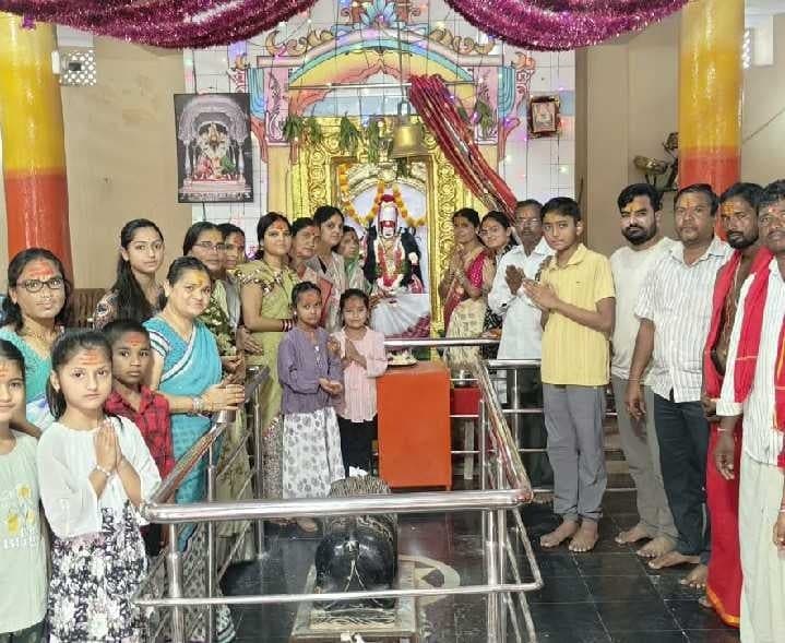 ఊట్కూర్లో మహాగౌరీగా అమ్మవారి దర్శనం - Udayam