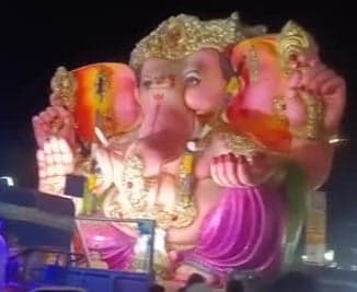 గుత్తిలో అర్ధరాత్రి వరకు గణేష్ నిమజ్జనం - Udayam