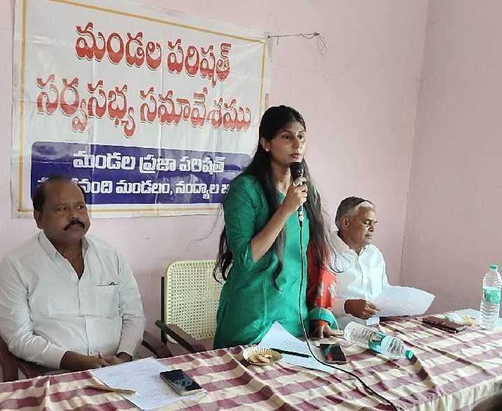 గ్రామ సమస్యల పరిష్కారానికి కృషి చేయాలి: ఎంపీపీ