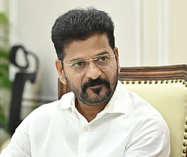 ఉద్యోగులకు జీతాల డిజిటలైజేషన్ - Udayam Digital
