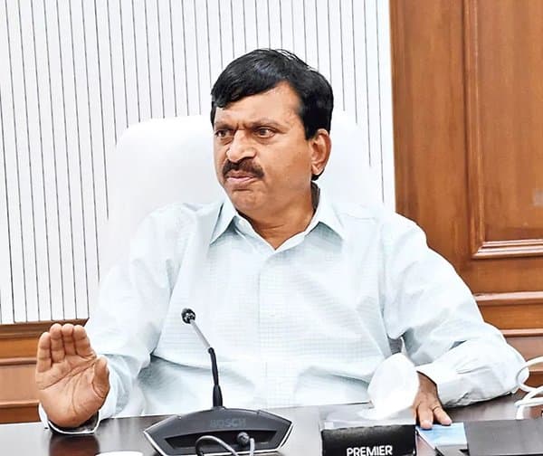 క్యూర్ పరిధిలో ఇందిరమ్మ ఇళ్లు - Udayam Digital