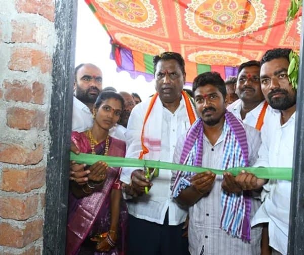 అర్హులకు ఇందిరమ్మ ఇళ్లు