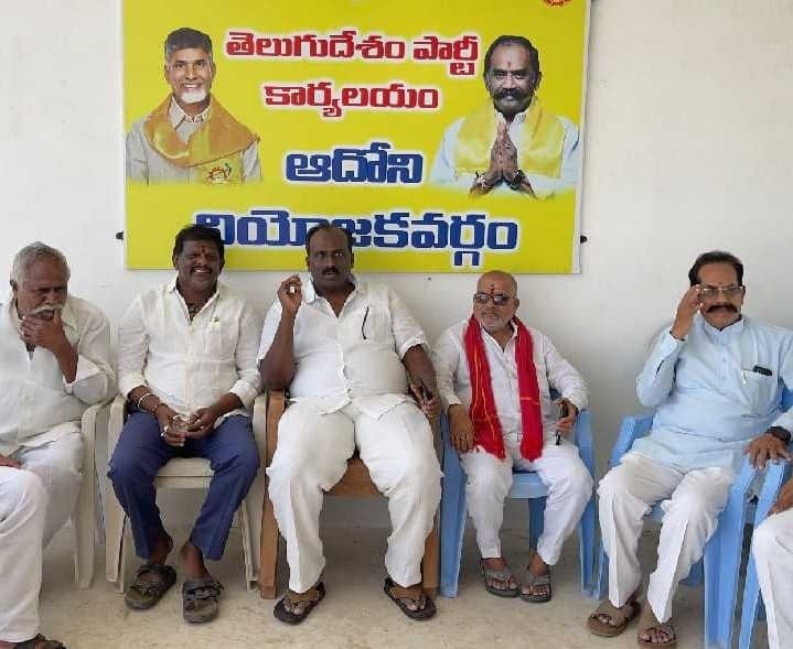 అడ్వకేట్పై దాడిని ఖండించిన ఉమాపతి - Udayam