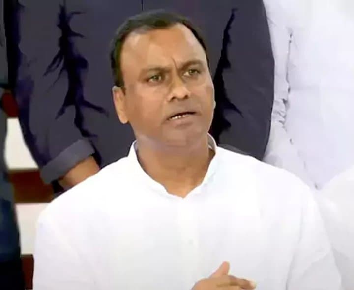 కీలక పదవులపై రాజగోపాల్ ఫైర్ - Udayam