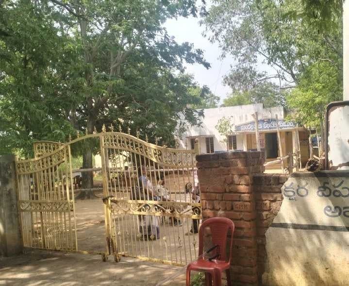 కుందుర్పిలో 2 నామినేషన్ల దాఖలు - Udayam