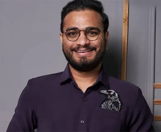 రామ్ చరణ్ను బాగా ఇబ్బంది పెట్టా - Udayam