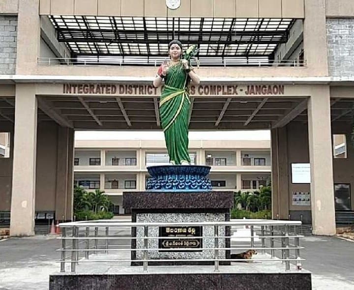 కలెక్టరేట్లో జాతీయ చేనేత దినోత్సవం నిర్వహణ - Udayam Digital