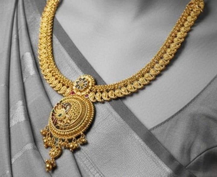 లలితా జువెలరీ షేర్లు 32% ప్రీమియంతో లిస్టింగ్ - Udayam