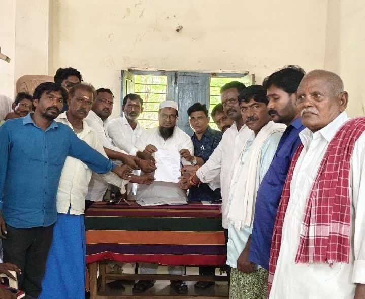 మేళ్లచెరువును కరువు మండలంగా ప్రకటించాలి - Udayam