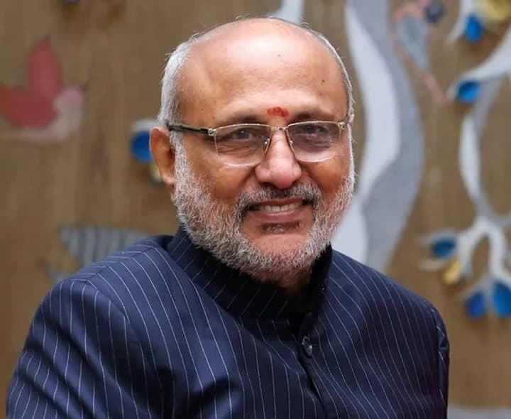 నేడు ఏలూరు జిల్లాకు ఉపరాష్ట్రపతి - Udayam