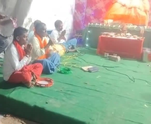 రాజవరంలో గణనాథుడి వద్ద కోలాహలం - Udayam