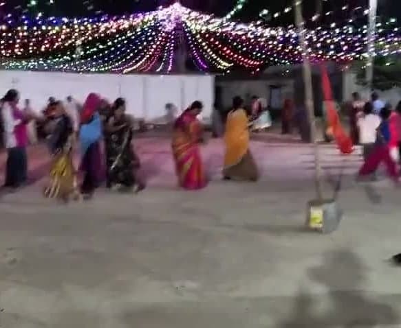 బషీరాబాద్లో సందడిగా నవరాత్రి ఉత్సవాలు - Udayam